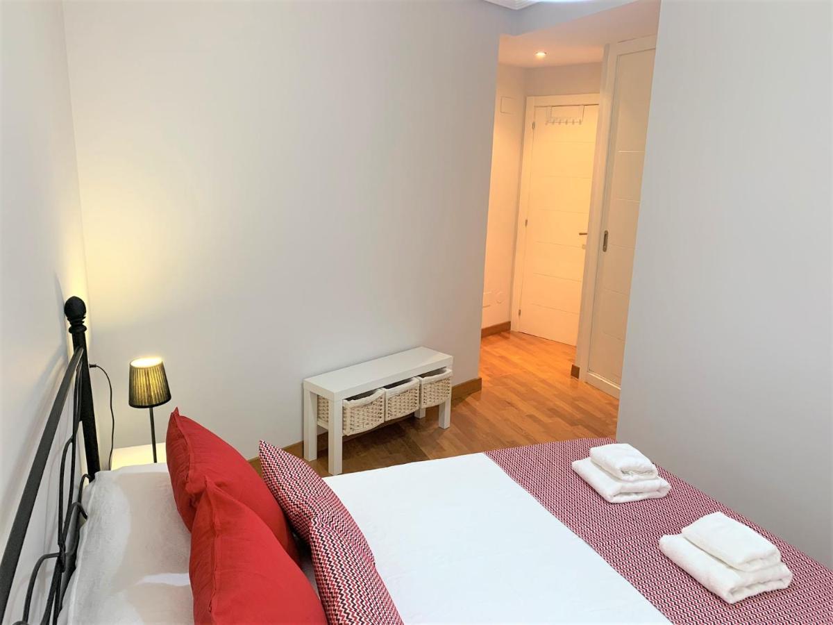 Apartamento La Losa Appartement Oviedo Buitenkant foto